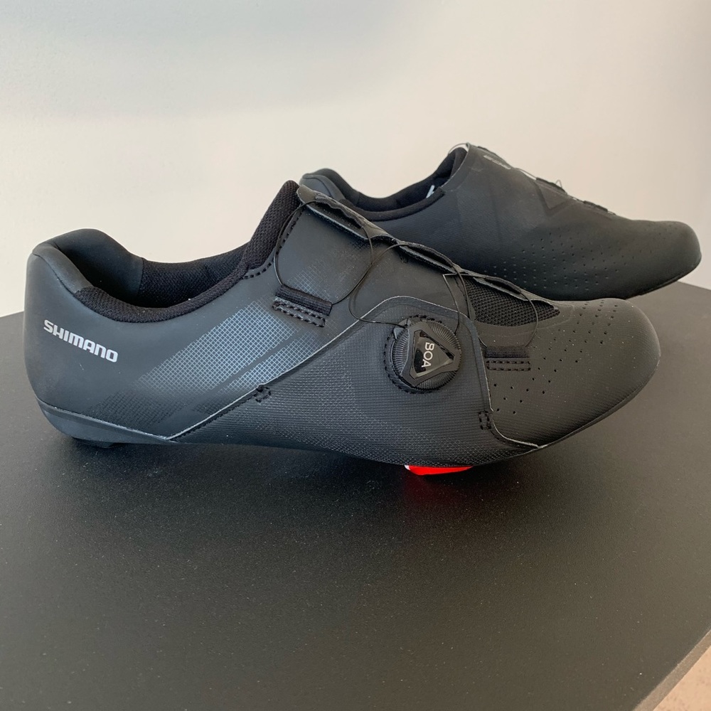 Men's Peloton Shoes with cleats